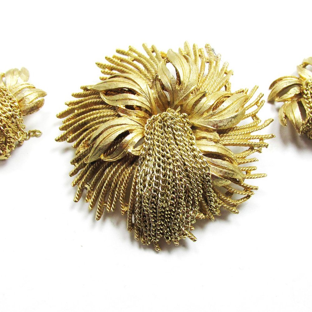 Har Designer Vintage 1950s Bold Avant-Garde Pin and Earrings